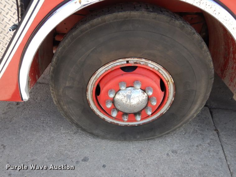 image for item DF4236 1981 Oshkosh Pierce Arrow E1055  pumper fire truck