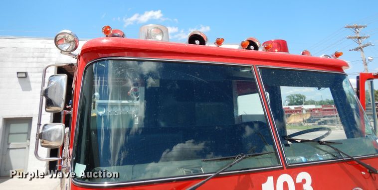 image for item DF4236 1981 Oshkosh Pierce Arrow E1055  pumper fire truck