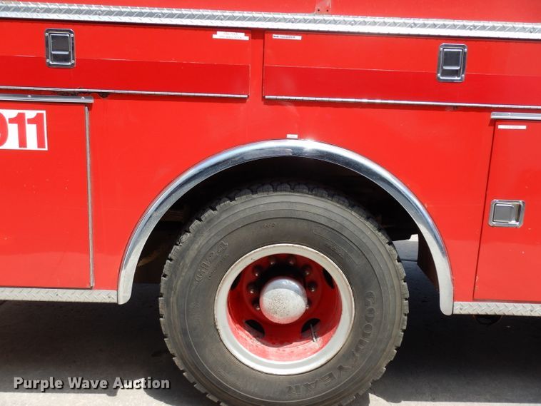image for item DF4236 1981 Oshkosh Pierce Arrow E1055  pumper fire truck