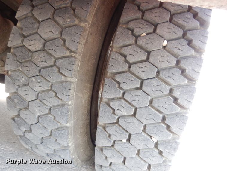 image for item DF4236 1981 Oshkosh Pierce Arrow E1055  pumper fire truck