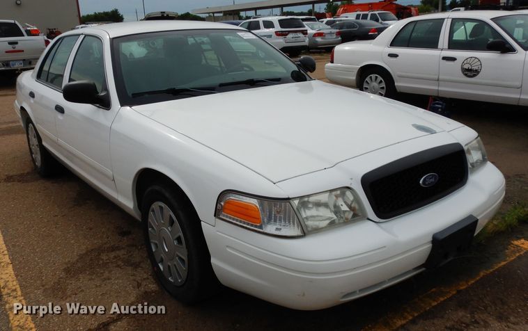 image for item DF4238 2008 Ford Crown Victoria Police Interceptor
