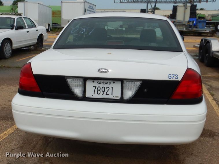 image for item DF4238 2008 Ford Crown Victoria Police Interceptor