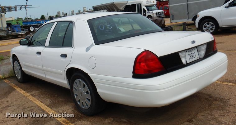 image for item DF4238 2008 Ford Crown Victoria Police Interceptor