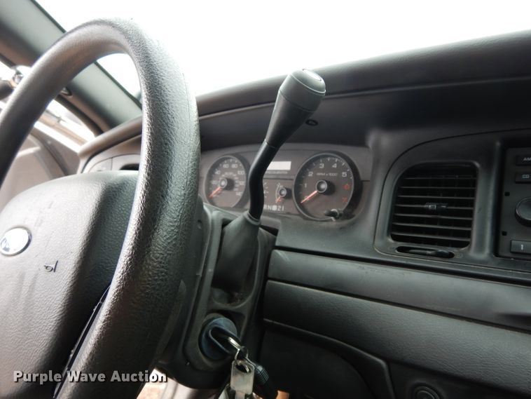 image for item DF4238 2008 Ford Crown Victoria Police Interceptor