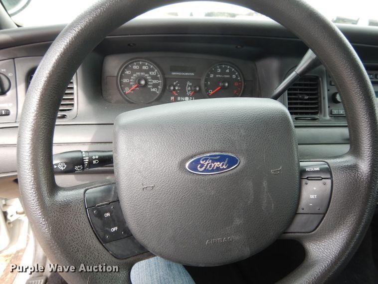 image for item DF4238 2008 Ford Crown Victoria Police Interceptor