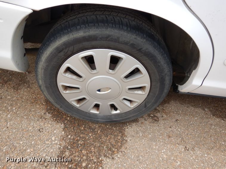 image for item DF4238 2008 Ford Crown Victoria Police Interceptor