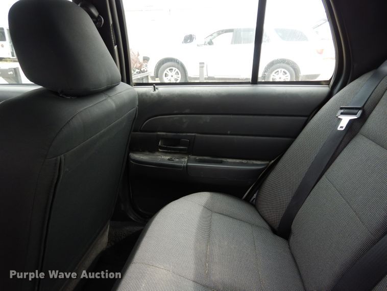 image for item DF4238 2008 Ford Crown Victoria Police Interceptor
