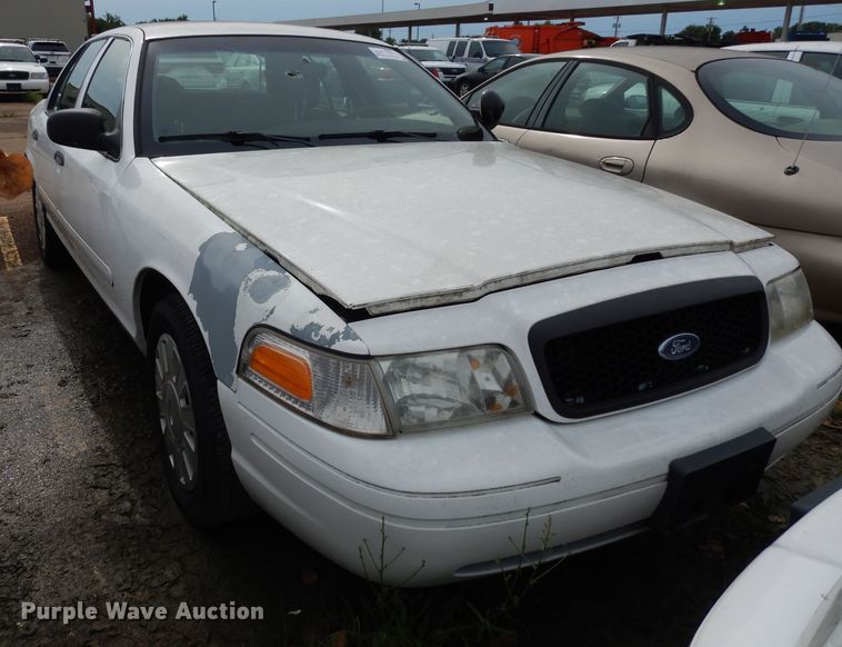image for item DF4239 2007 Ford Crown Victoria Police Interceptor