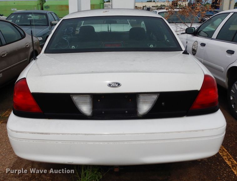 image for item DF4239 2007 Ford Crown Victoria Police Interceptor