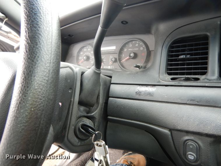 image for item DF4239 2007 Ford Crown Victoria Police Interceptor