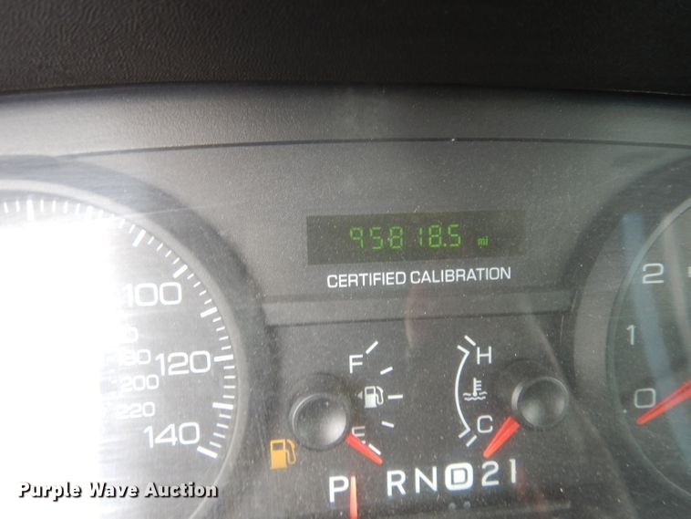 image for item DF4239 2007 Ford Crown Victoria Police Interceptor