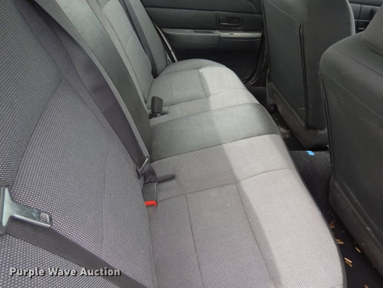 image for item DF4239 2007 Ford Crown Victoria Police Interceptor