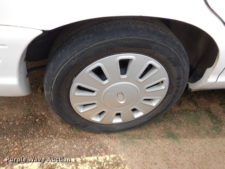 image for item DF4239 2007 Ford Crown Victoria Police Interceptor