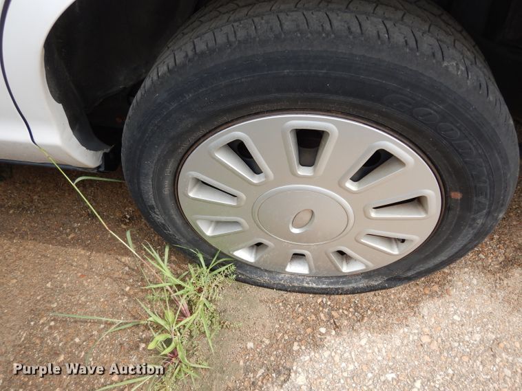 image for item DF4239 2007 Ford Crown Victoria Police Interceptor