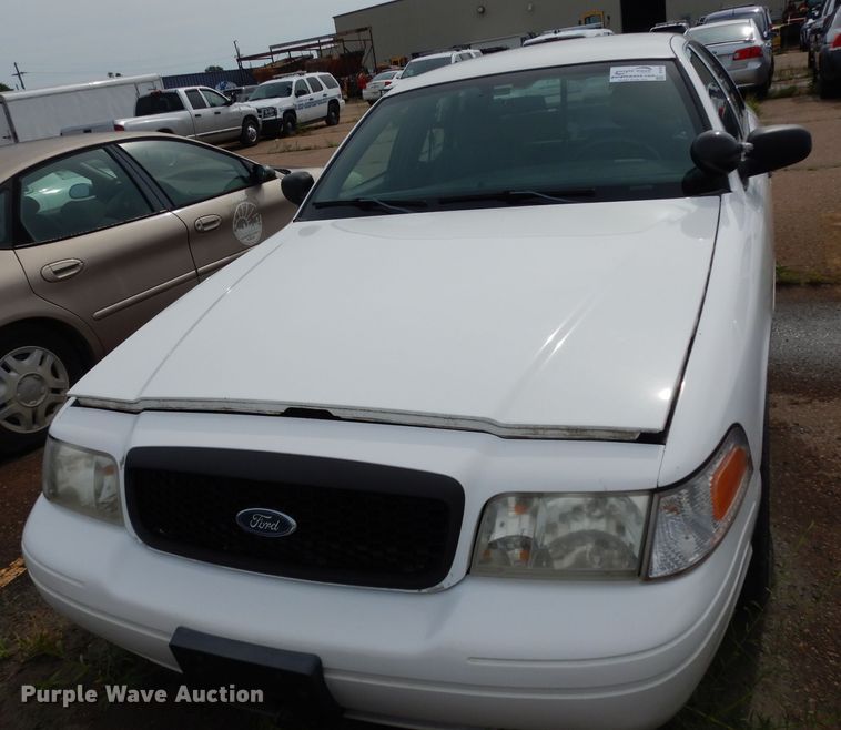 image for item DF4240 2008 Ford Crown Victoria Police Interceptor