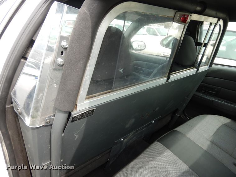 image for item DF4240 2008 Ford Crown Victoria Police Interceptor