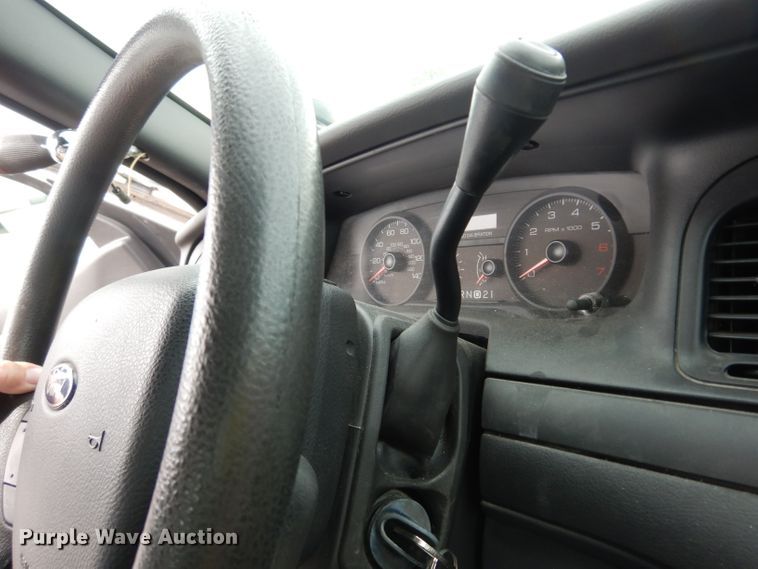 image for item DF4240 2008 Ford Crown Victoria Police Interceptor