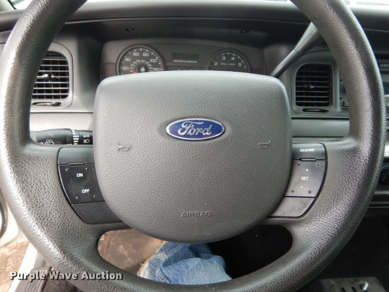 image for item DF4240 2008 Ford Crown Victoria Police Interceptor