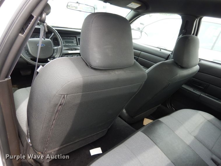 image for item DF4241 2009 Ford Crown Victoria Police Interceptor