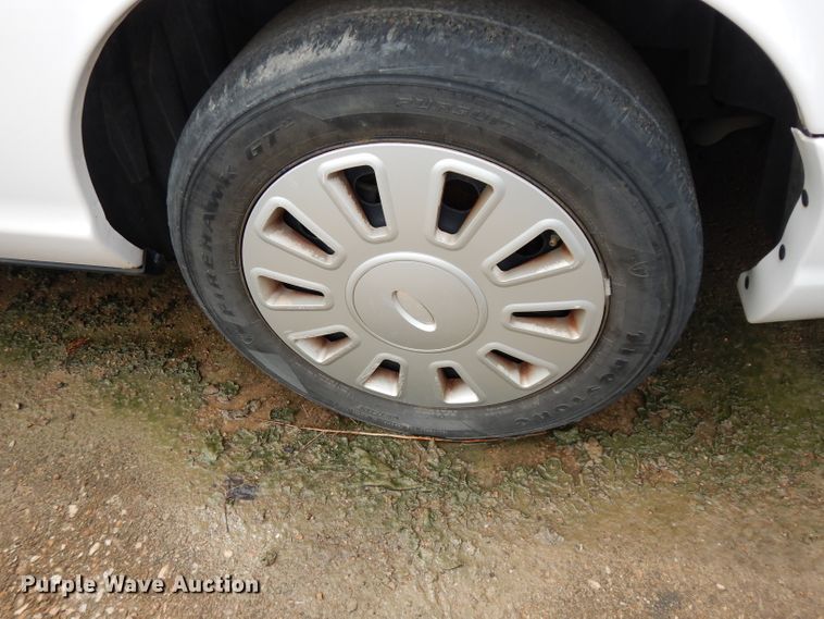 image for item DF4241 2009 Ford Crown Victoria Police Interceptor