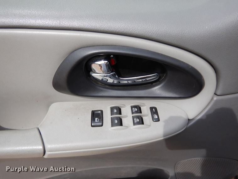 image for item DF4242 2006 Chevrolet TrailBlazer LS  SUV