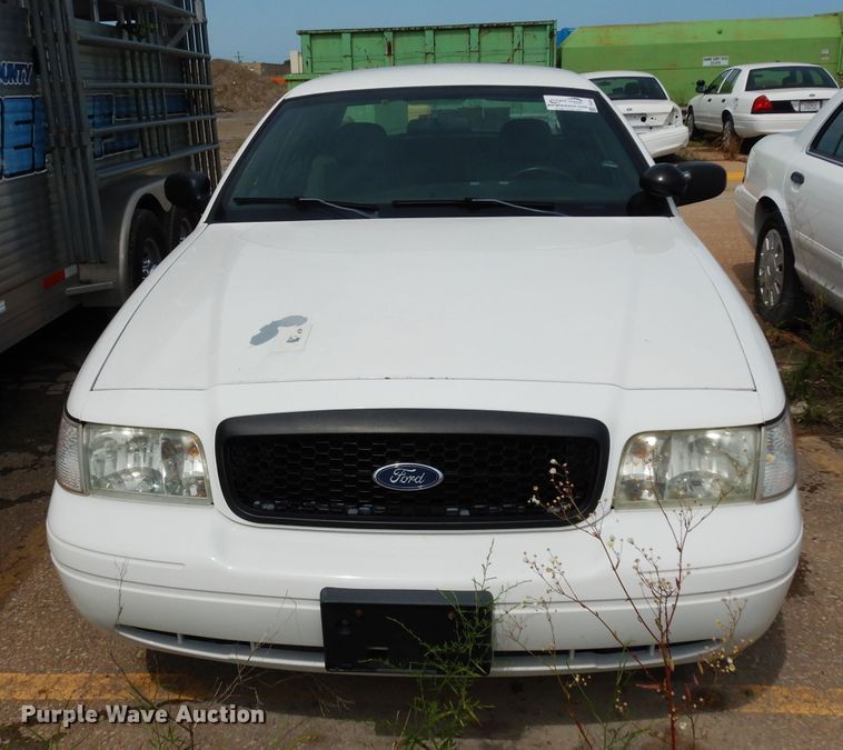image for item DF4244 2010 Ford Crown Victoria Police Interceptor
