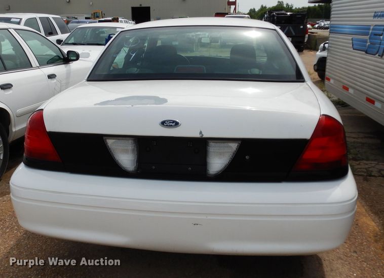 image for item DF4244 2010 Ford Crown Victoria Police Interceptor