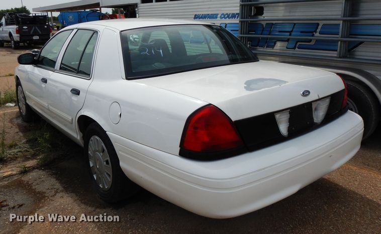 image for item DF4244 2010 Ford Crown Victoria Police Interceptor