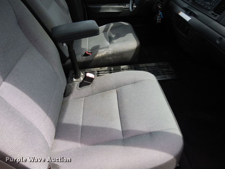 image for item DF4244 2010 Ford Crown Victoria Police Interceptor