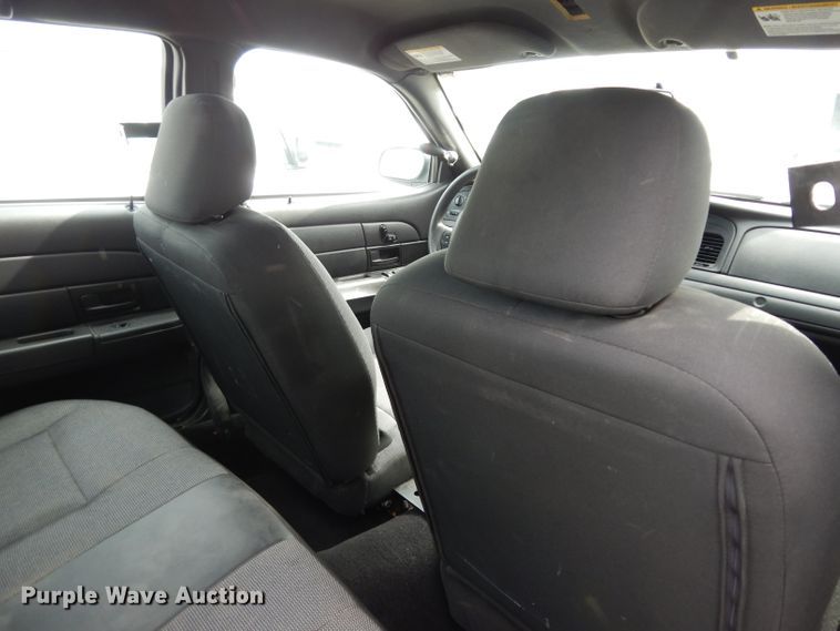 image for item DF4244 2010 Ford Crown Victoria Police Interceptor