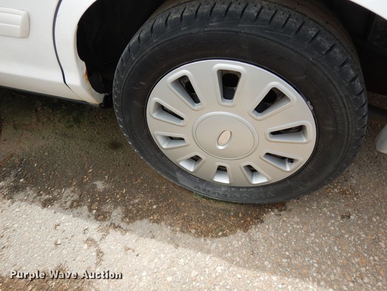 image for item DF4244 2010 Ford Crown Victoria Police Interceptor