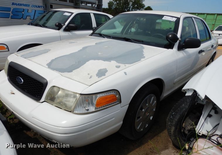image for item DF4245 2006 Ford Crown Victoria Police Interceptor