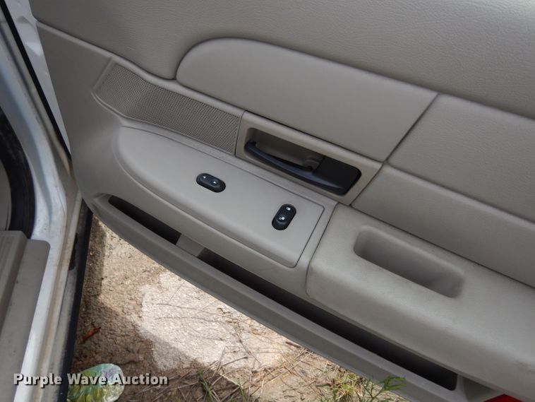 image for item DF4245 2006 Ford Crown Victoria Police Interceptor