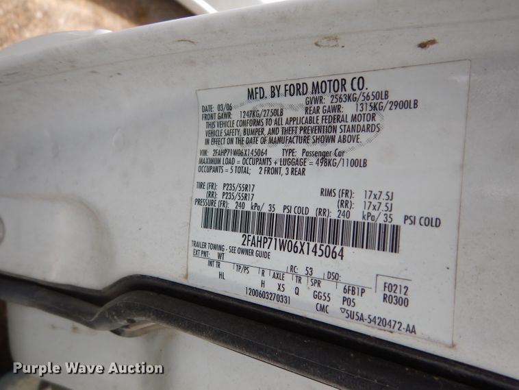 image for item DF4245 2006 Ford Crown Victoria Police Interceptor