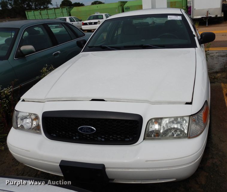 image for item DF4246 2010 Ford Crown Victoria Police Interceptor