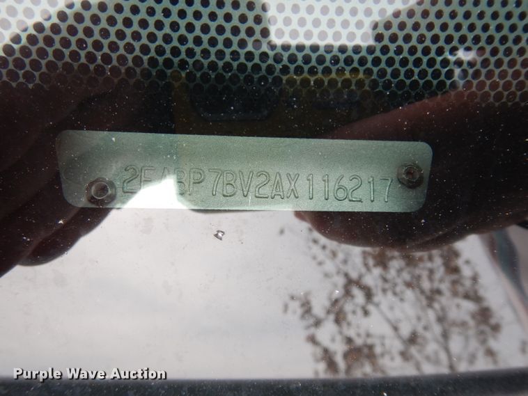 image for item DF4246 2010 Ford Crown Victoria Police Interceptor