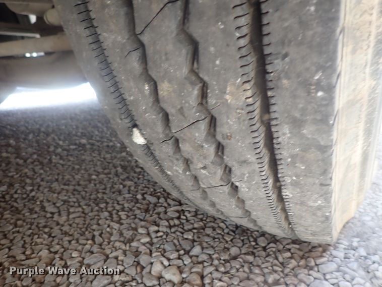 image for item DG2307 1996 Blue Bird TC2000  school bus