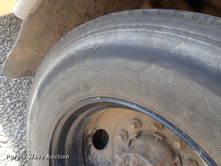 image for item DG2307 1996 Blue Bird TC2000  school bus