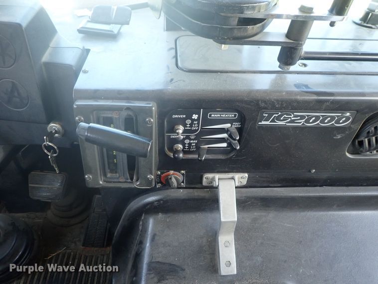 image for item DG2308 1995 Blue Bird TC2000  school bus