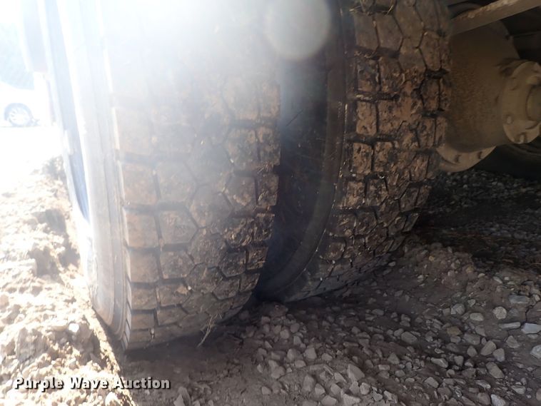 image for item DG2308 1995 Blue Bird TC2000  school bus