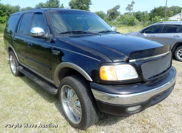 image for item DG2336 2001 Ford Expedition Eddie Bauer  SUV