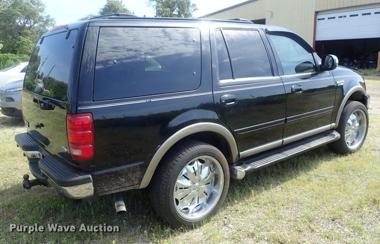 image for item DG2336 2001 Ford Expedition Eddie Bauer  SUV