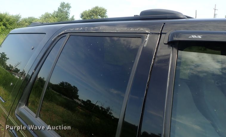 image for item DG2336 2001 Ford Expedition Eddie Bauer  SUV