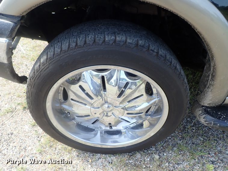 image for item DG2336 2001 Ford Expedition Eddie Bauer  SUV