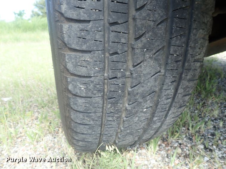 image for item DG2336 2001 Ford Expedition Eddie Bauer  SUV