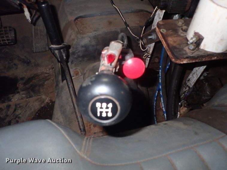 image for item DG3188 1996 GMC C7000 TopKick   dump truck