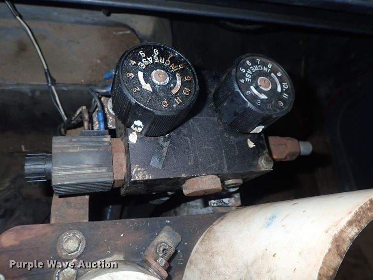 image for item DG3188 1996 GMC C7000 TopKick   dump truck