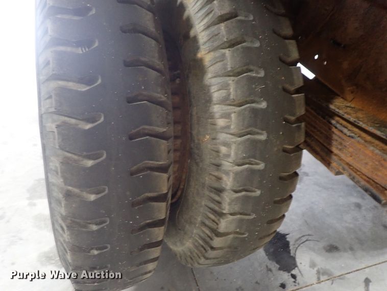 image for item DG3188 1996 GMC C7000 TopKick   dump truck