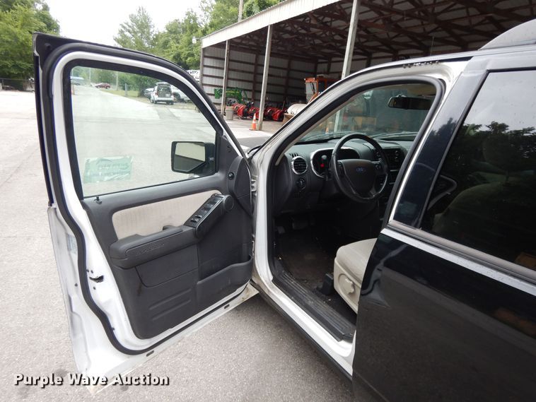 image for item DG7912 2008 Ford Explorer XLT  SUV