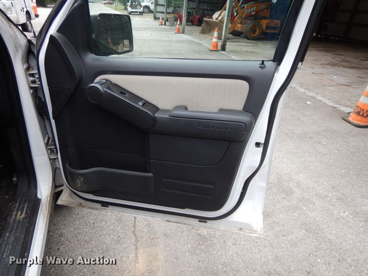 image for item DG7912 2008 Ford Explorer XLT  SUV